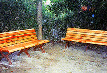 wooden bench